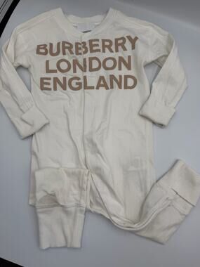 Burberry cleo footie 9m